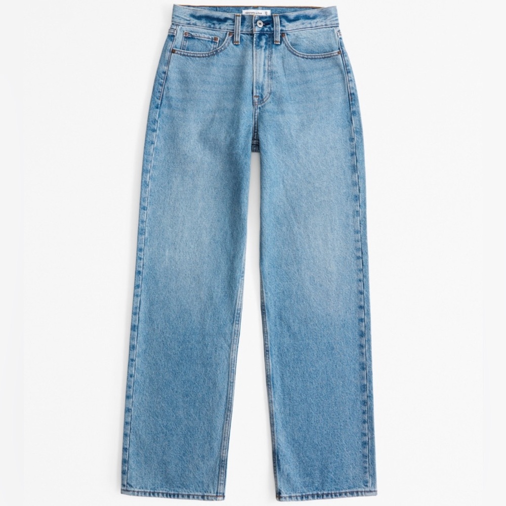 Like new A&F mid rise slouchy jean